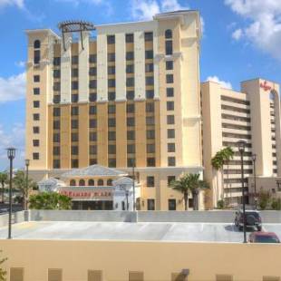 Фотографии гостиницы 
            Ramada Plaza Resort & Suites By Wyndham Orlando International Drive