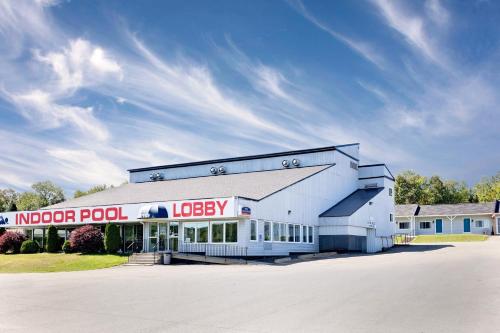 Фотография гостиницы Howard Johnson by Wyndham Woodstock NB