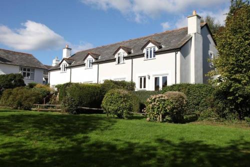 Фотография гостевого дома Primrose Cottage - South facing cottage in the heart of Dittisham