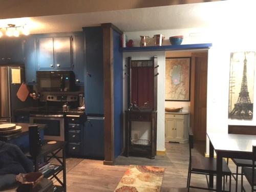 Фотография гостевого дома The Bear's Den Chalet