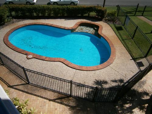 Фотографии гостевого дома 
            2nd Floor Unit with Water Views and Pool - Karoonda Sands, Bongaree