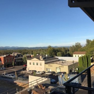 Фотография гостевого дома Columbia Gorge Industrial Loft