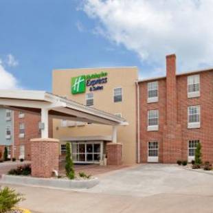 Фотографии гостиницы 
            Holiday Inn Express Hotel & Suites North Kansas City, an IHG Hotel