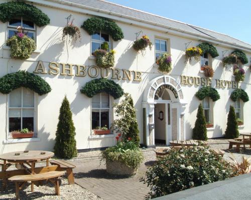 Фотография гостиницы Ashbourne House Hotel