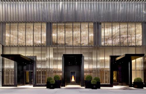 Фотография гостиницы Baccarat Hotel and Residences New York