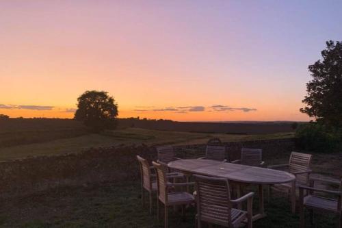 Фотографии гостевого дома 
            The Cowshed Port Lympne