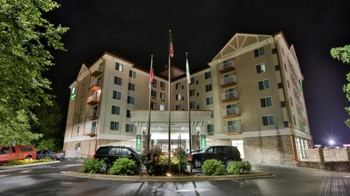 Фотография гостиницы Holiday Inn Express & Suites Asheville Downtown, an IHG Hotel