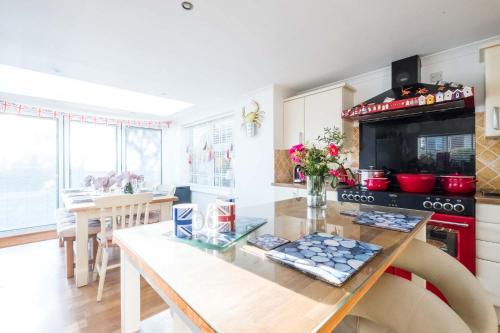 Фотография гостевого дома 69 Saxmundham Road