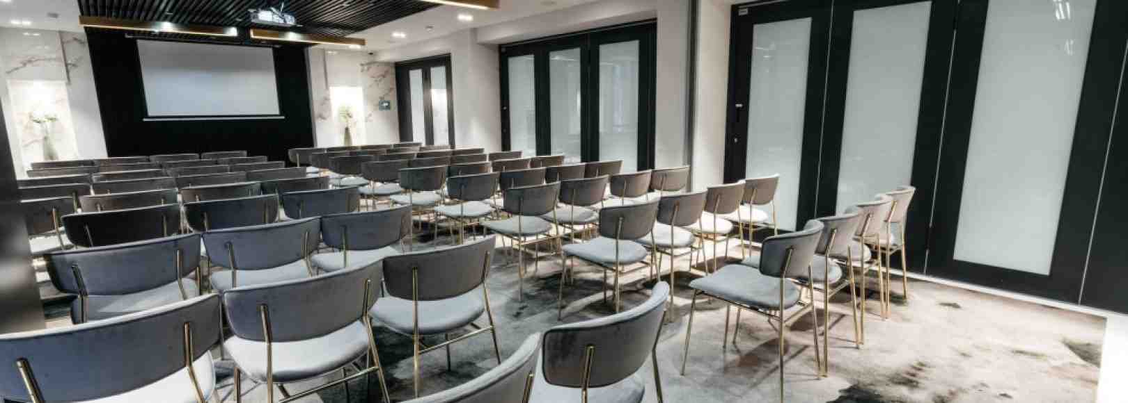 Фотография комнаты для переговоров Гнесин