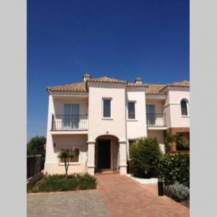 Фотография гостевого дома Arcos Gardens Golf Club, Luxury Townhouse in Arcos de la Frontera - Andalucia