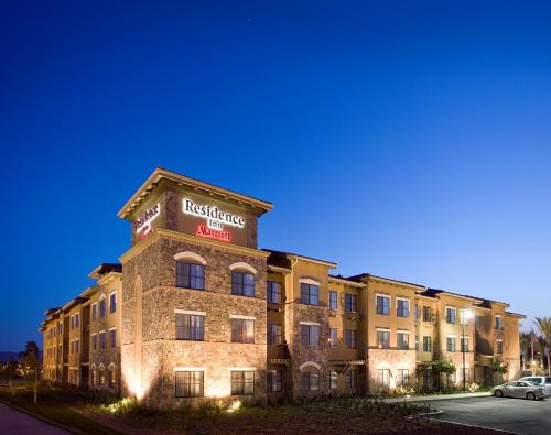 Фотография гостиницы Residence Inn by Marriott Camarillo