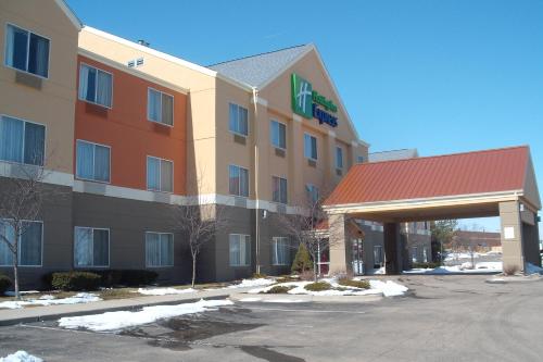 Фотография гостиницы Holiday Inn Express Lapeer, an IHG Hotel