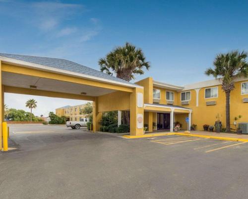 Фотографии гостиницы 
            Quality Inn & Suites Corpus Christi