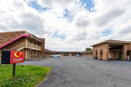 Фотография гостиницы Econo Lodge & Suites Brinkley
