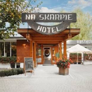 Фотографии гостиницы 
            Hotel Na Skarpie - Charzykowy