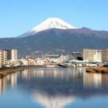 Фотография гостевого дома Minato Oasis Numazu / 沼津観光の中心、伊豆観光の拠点に好立地！沼津港に位置し交通・飲食・コンビニ等至便です！