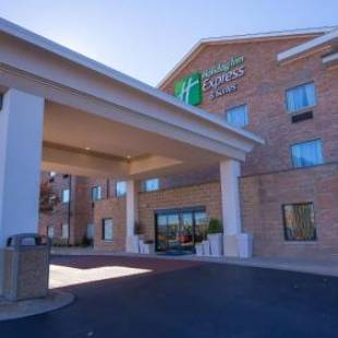 Фотографии гостиницы 
            Holiday Inn Express Hotel & Suites Edmond, an IHG Hotel