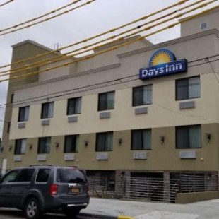 Фотография гостиницы Days Inn by Wyndham Brooklyn Marine Park