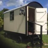 Фотография кемпинга Bells Meadow Shepherds Hut