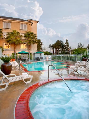 Фотография гостиницы Ayres Hotel Anaheim