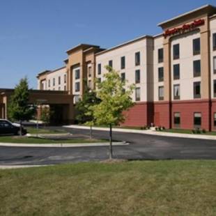 Фотографии гостиницы 
            Hampton Inn & Suites Bolingbrook