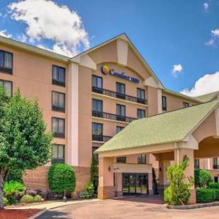 Фотографии гостиницы 
            Comfort Inn Pensacola - University Area