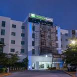 Фотография гостиницы Holiday Inn Express Ciudad Del Carmen, an IHG Hotel