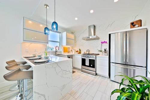 Фотография гостевого дома MB-732-4 - Ventura Place by the Sea #4