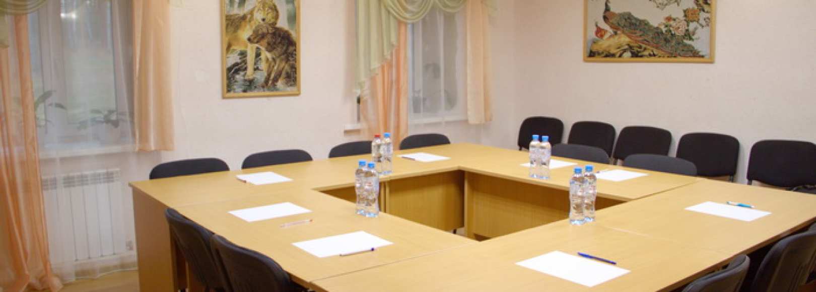 Фотография комнаты для переговоров Переговорная на 20 чел