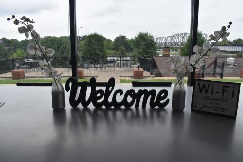 Фотография мотеля Gadsden Inn and Suites