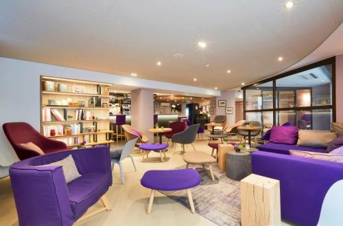 Фотография гостиницы Campanile Paris Ouest - Pont de Suresnes