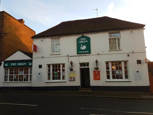 Фотография гостиницы OYO Swan Inn