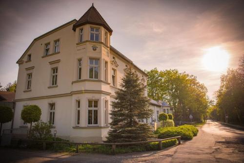 Фотография гостиницы Hotel & Restaurant Waldschlösschen