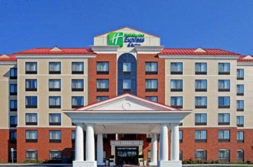 Фотография гостиницы Holiday Inn Express & Suites Albany Airport Area - Latham, an IHG Hotel