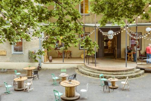 Фотография хостела Downtown Forest Hostel & Camping