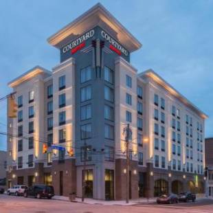 Фотографии гостиницы 
            Courtyard by Marriott Wilmington Downtown/Historic District