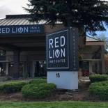 Фотография гостиницы Red Lion Inn & Suites Deschutes River - Bend