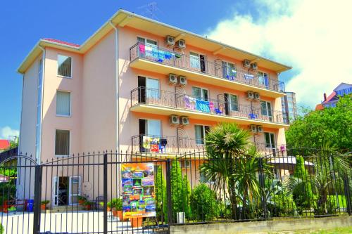 Фотографии гостевого дома
София на Медовой