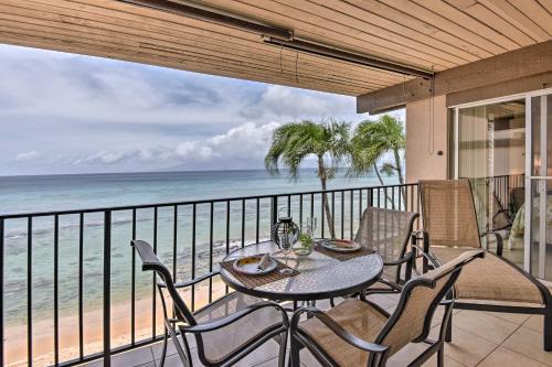 Фотографии гостевого дома 
            Beachfront Condo - Featured on HGTVs Hawaii Life!