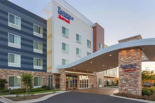 Фотография гостиницы Fairfield Inn & Suites by Marriott Alexandria