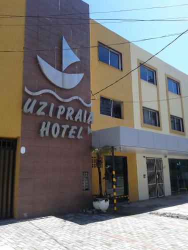 Фотографии гостиницы 
            Hotel Uzi Praia