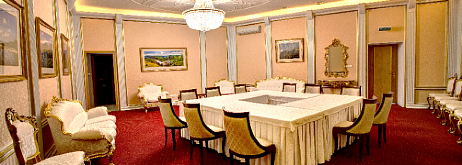 Фотография комнаты для переговоров Конгресс-холл Торатау Тет-а-тет