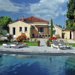 Фотографии гостевого дома 
            Spacious Holiday Home in Provence with Private Pool