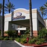 Фотография гостиницы Sonesta Simply Suites Orange County Airport