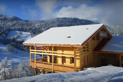 Фотографии гостевого дома 
            Chalet Belle Cour - OVO Network