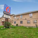 Фотография гостиницы Motel 6-Windsor, ON