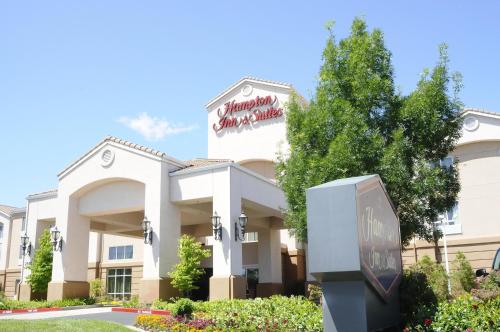 Фотография гостиницы Hampton Inn & Suites Redding