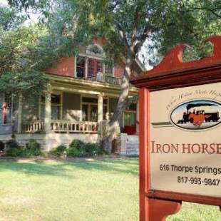 Фотографии мини отеля 
            Iron Horse Inn