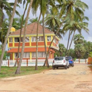 Фотография гостиницы Glucklich Beach Cottages