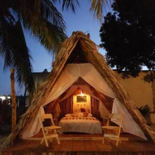 Фотографии кемпинга 
            El Búho Glamping Bacalar